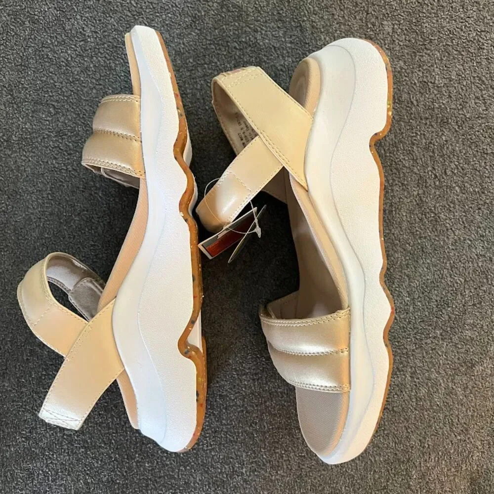 NEW Aetrex Whit Water-Friendly Sport Sandals, Size 9